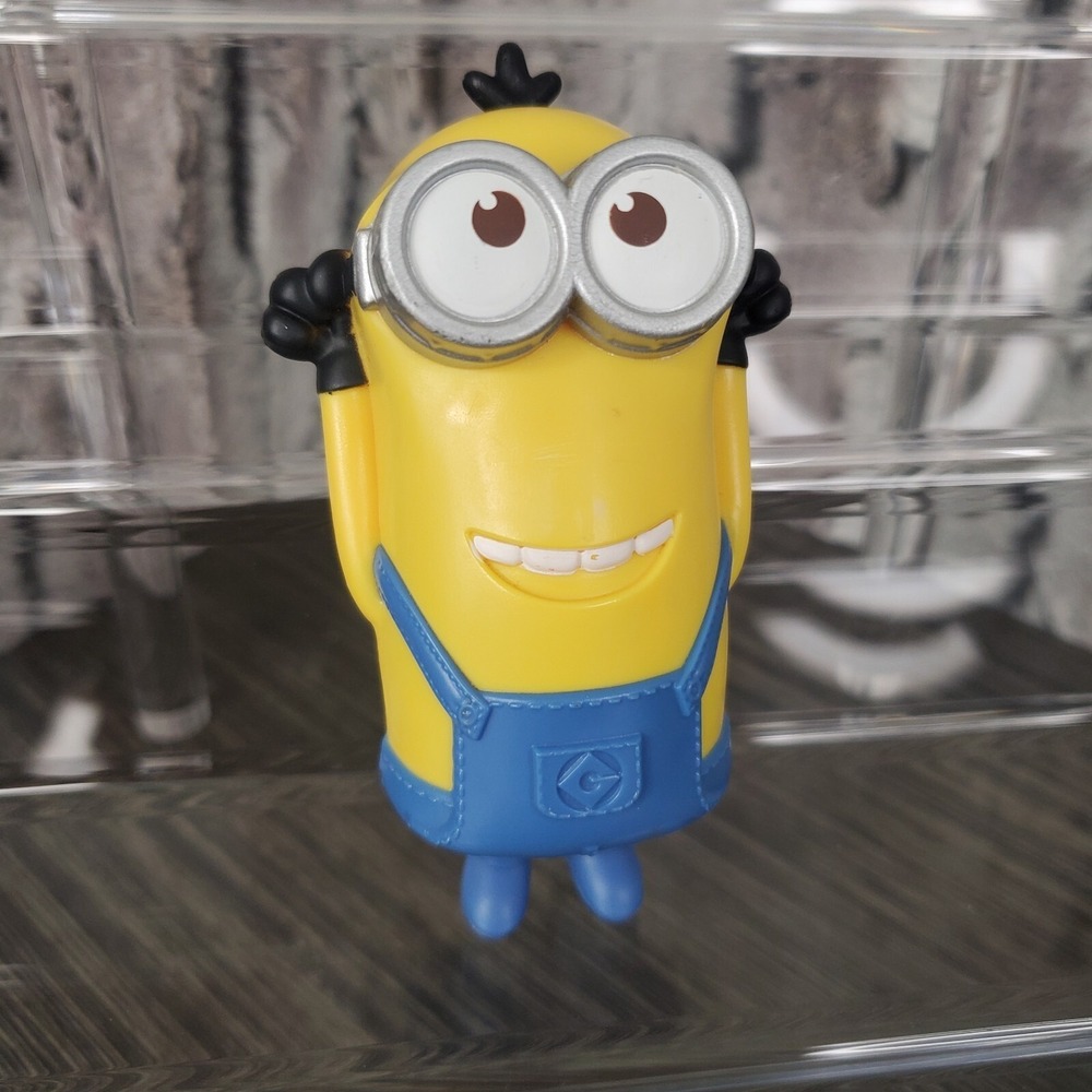 Despicable Me KEVIN Minions Wind Up Vibrating Plastic Character Toy